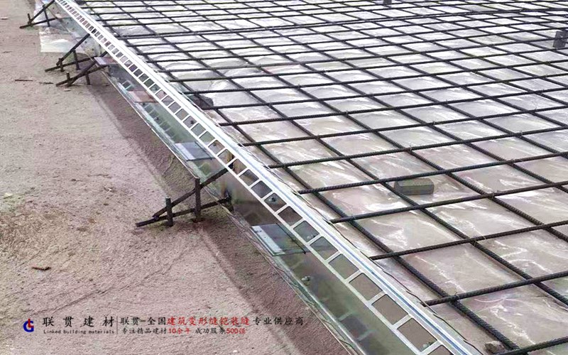 南京市LG160-3000镀锌钢板铠装缝案例